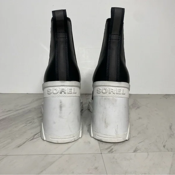 Sorel Brex Black White Leather Heeled Chelsea Bootie 7 1/2 - Picture 3 of 14